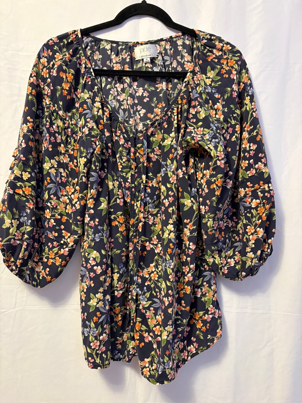 Johnny Was Jade Silk Rococo Floral Top Navy Blue Scoop Neck 3/4 Sleeve Sz M